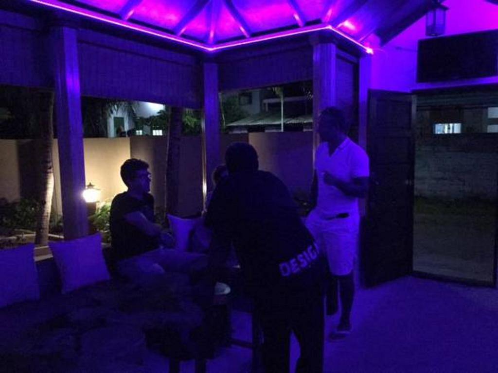 Local Island Inn Hangnaameedhoo Exteriör bild