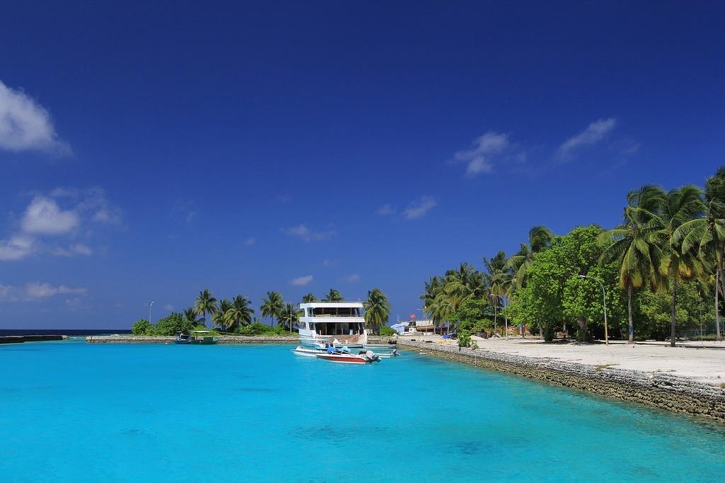 Local Island Inn Hangnaameedhoo Exteriör bild