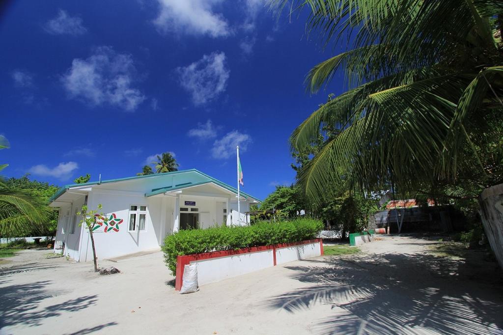 Local Island Inn Hangnaameedhoo Exteriör bild