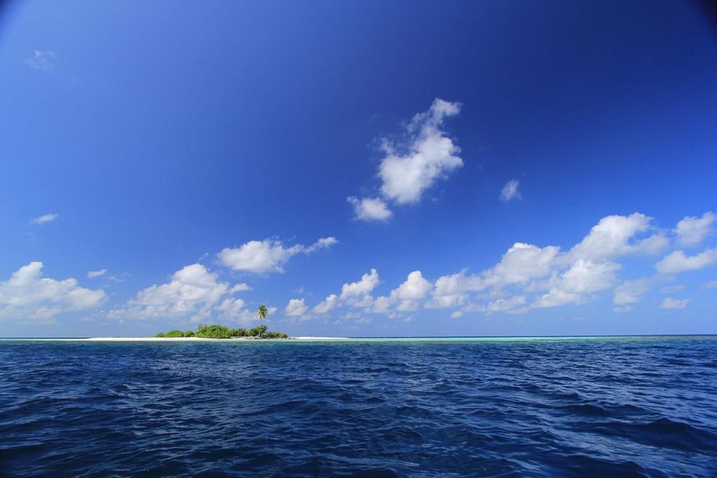 Local Island Inn Hangnaameedhoo Exteriör bild