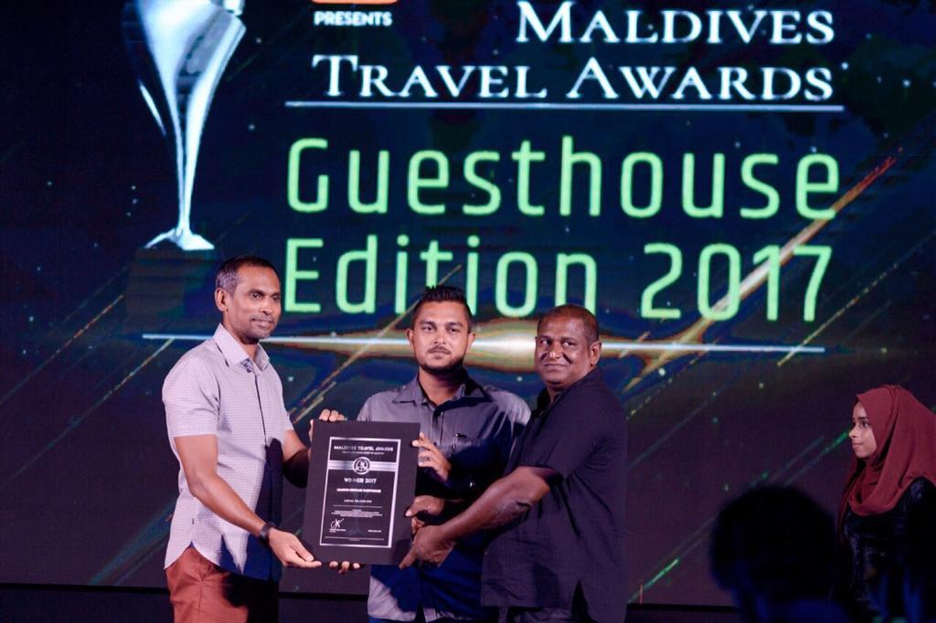 Local Island Inn Hangnaameedhoo Exteriör bild